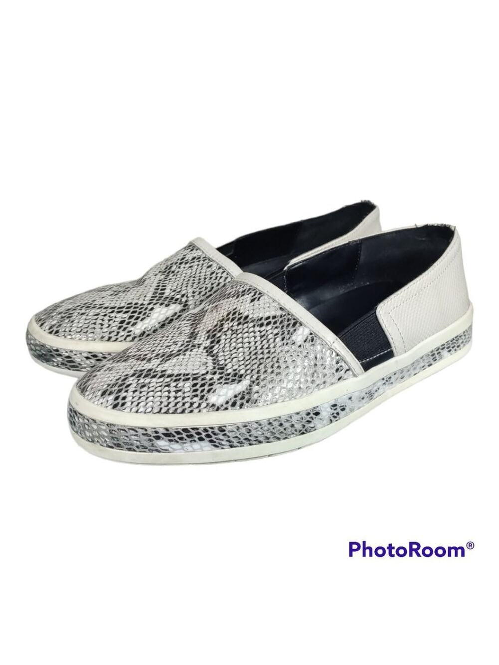LOGO By Lori Goldstein Megan Slip On Shoes Sneaker Womens Gray White Size 5.5